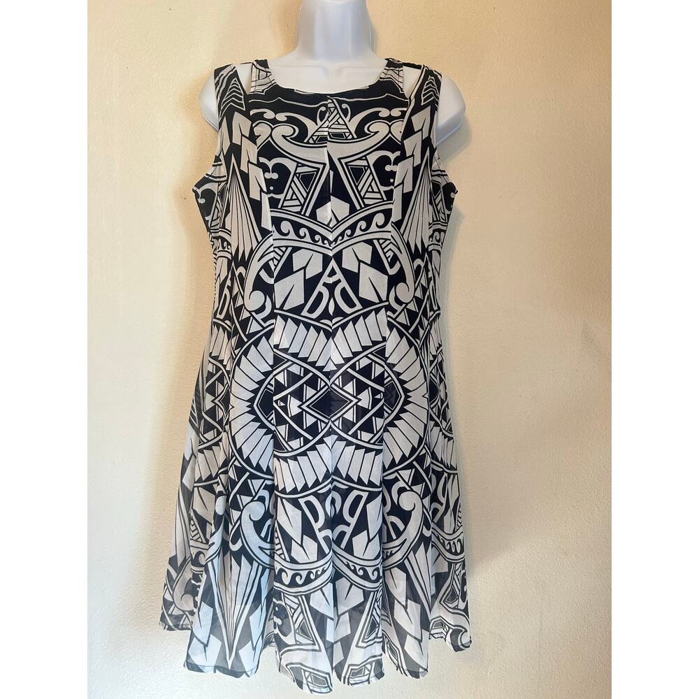 NWT Vintage Ainofea Brand Black & White Tribal Print Mini Dress Woman's SZ Small